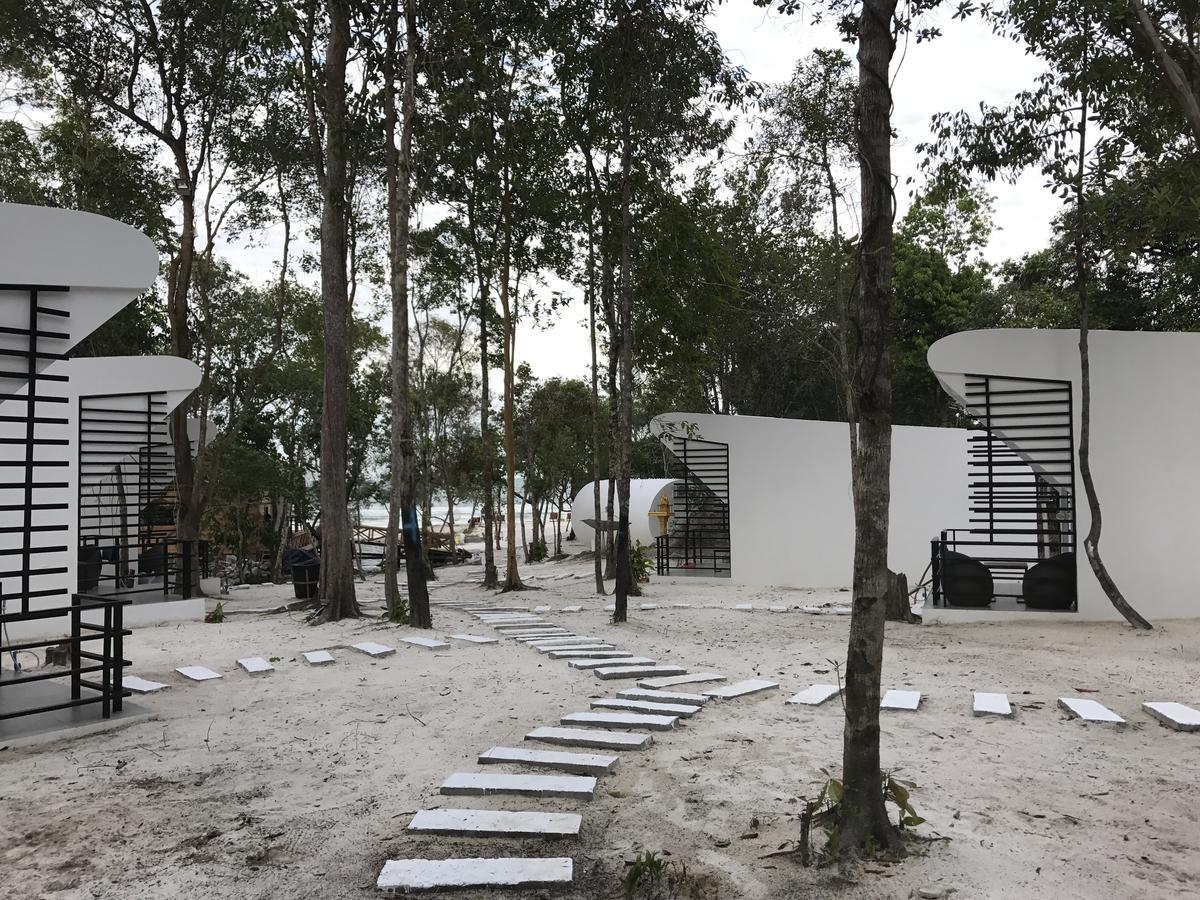 The Pipes Resort Koh Rong Sanloem Exterior photo