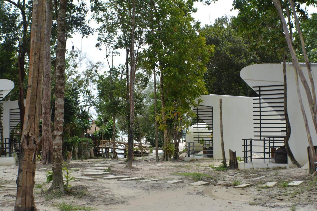The Pipes Resort Koh Rong Sanloem Exterior photo